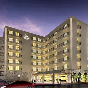 4* Hotel Five